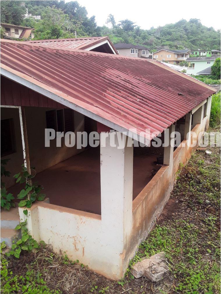 House For Sale in Red Hills, Kingston / St. Andrew Jamaica