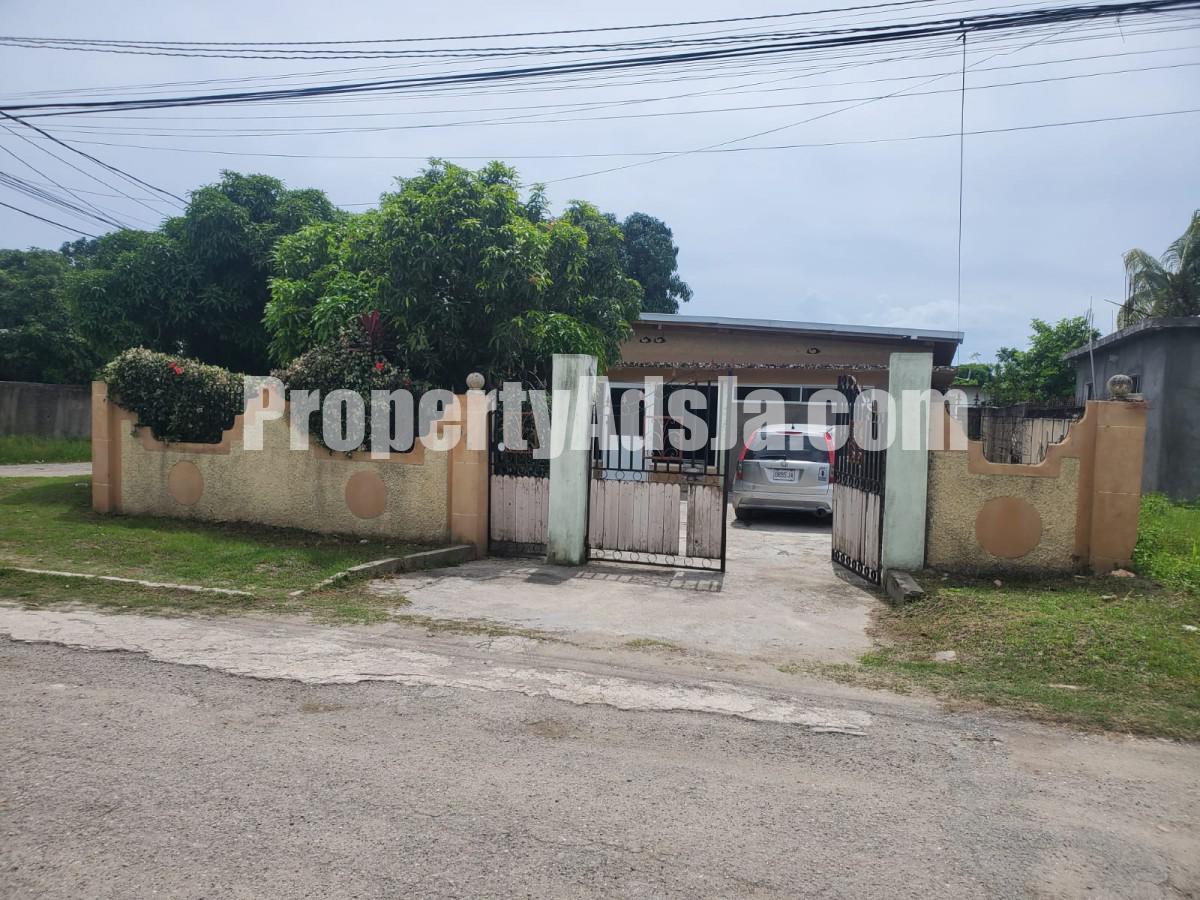 House For Sale in Willowdene, St. Catherine Jamaica