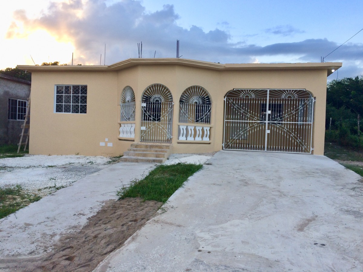 House For Rent in Black River, St. Elizabeth Jamaica