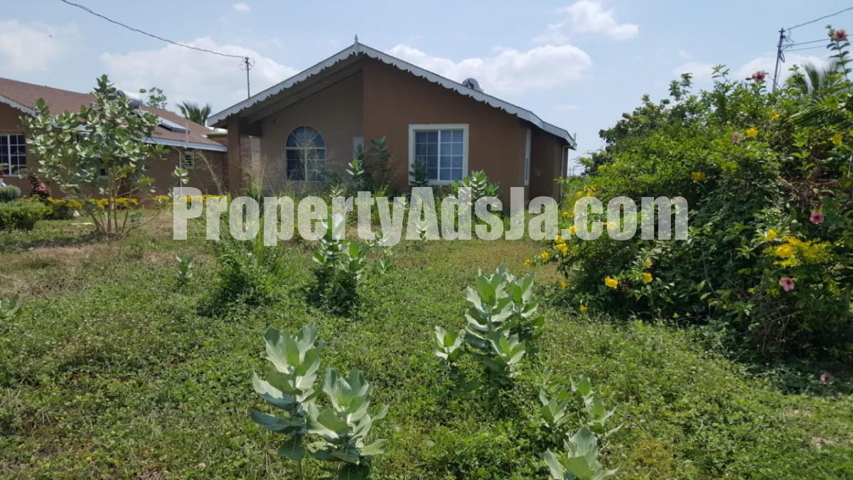 House For Sale in NEW HARBOUR VILLAGE 2, St. Catherine Jamaica