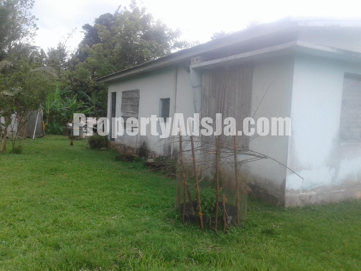 Residential lot For Sale in Bog Walk, Kingston / St. Andrew Jamaica