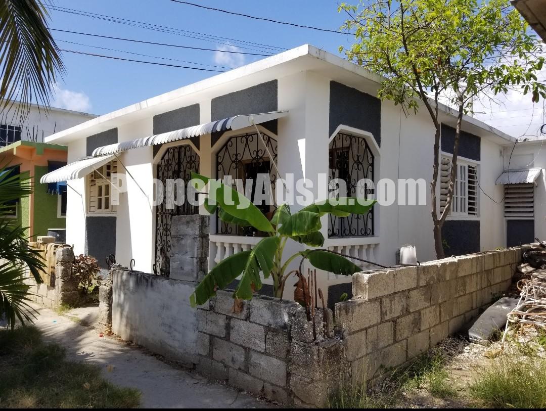 House For Sale in GREATER PORTMORE, St. Catherine Jamaica