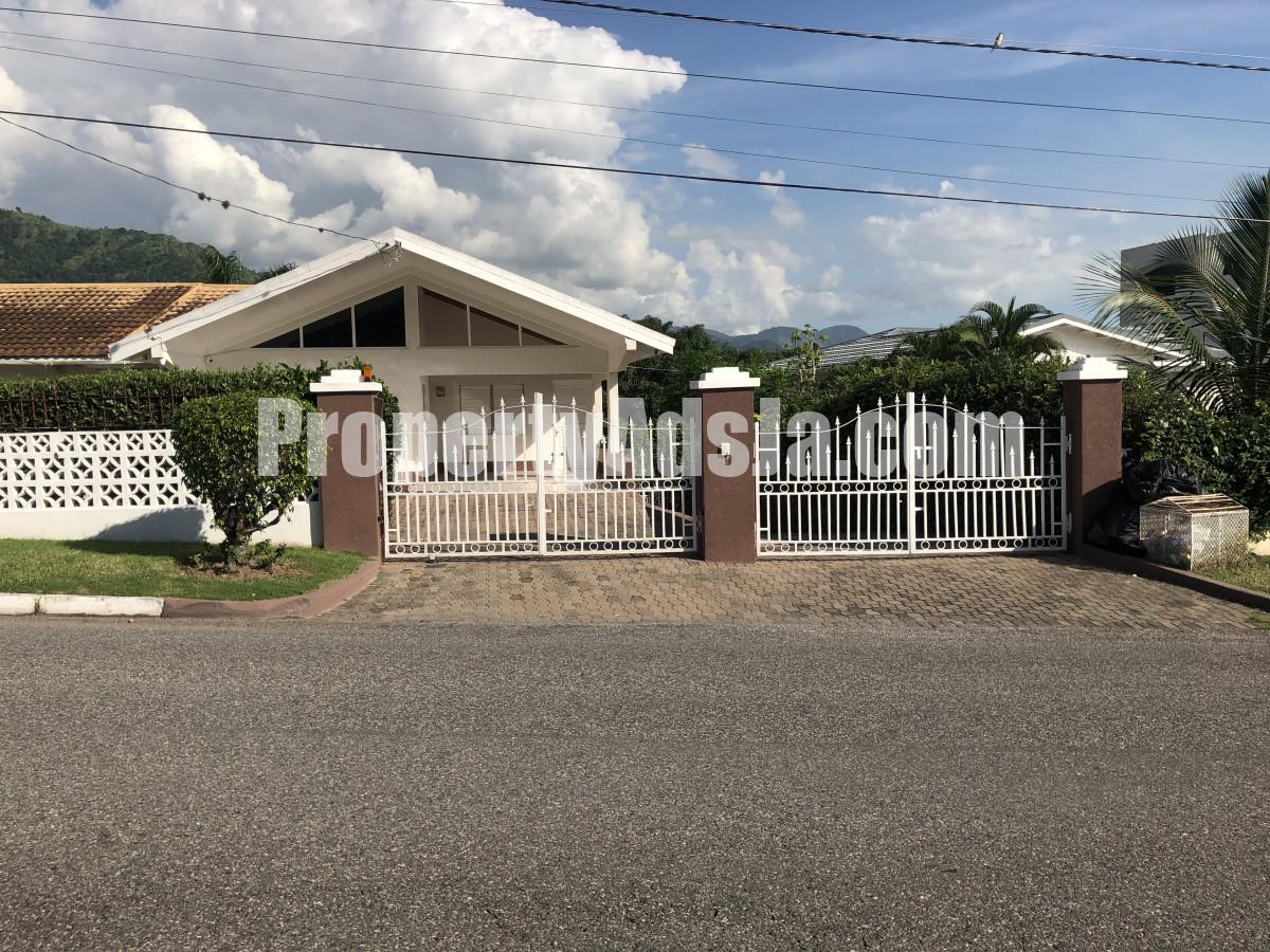 House For Rent in Russell Heights, Kingston / St. Andrew Jamaica