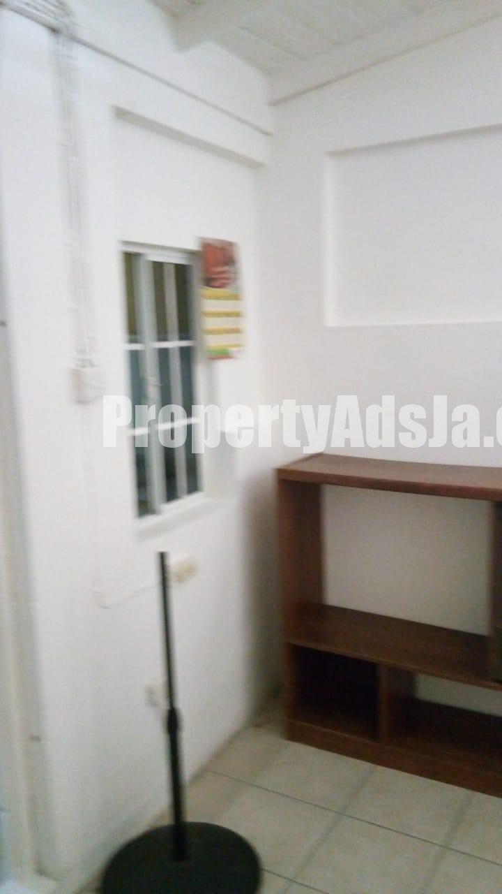 House For Rent in Meadowbrook Park Kgn 19, Kingston / St. Andrew