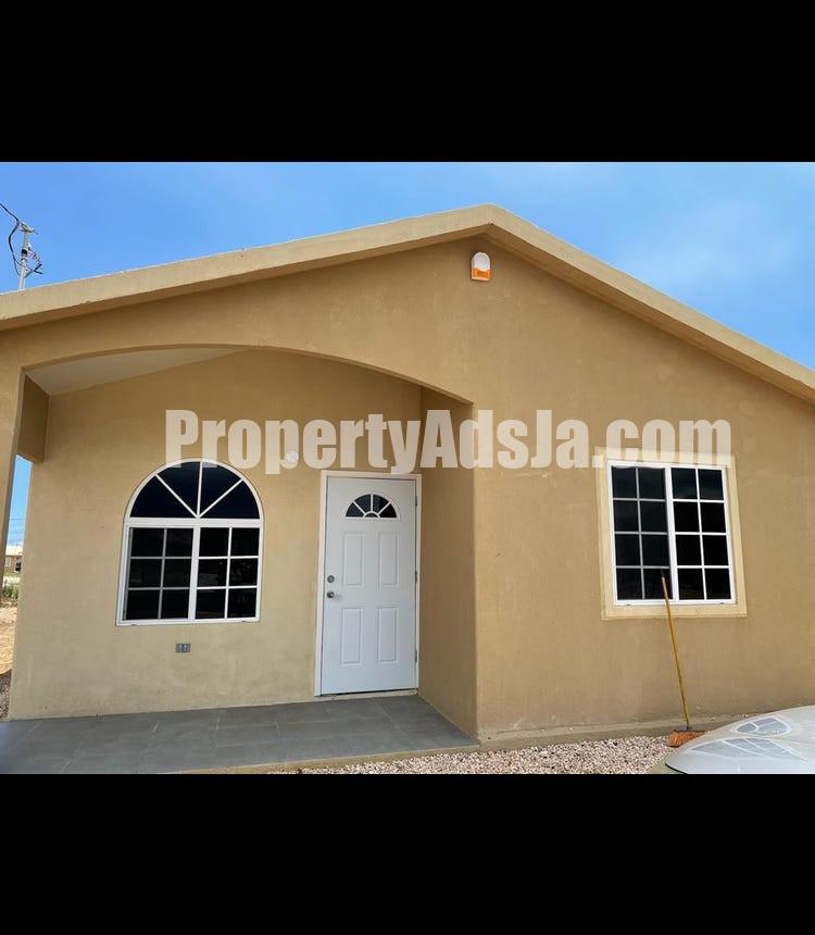 House For Rent in PHOENIX PARK Greater Portmore, St. Catherine Jamaica