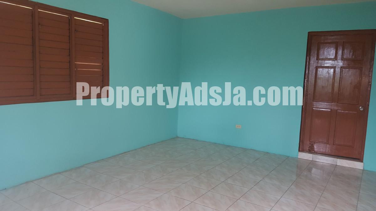 House For Rent in RETIREMENT, St. James Jamaica