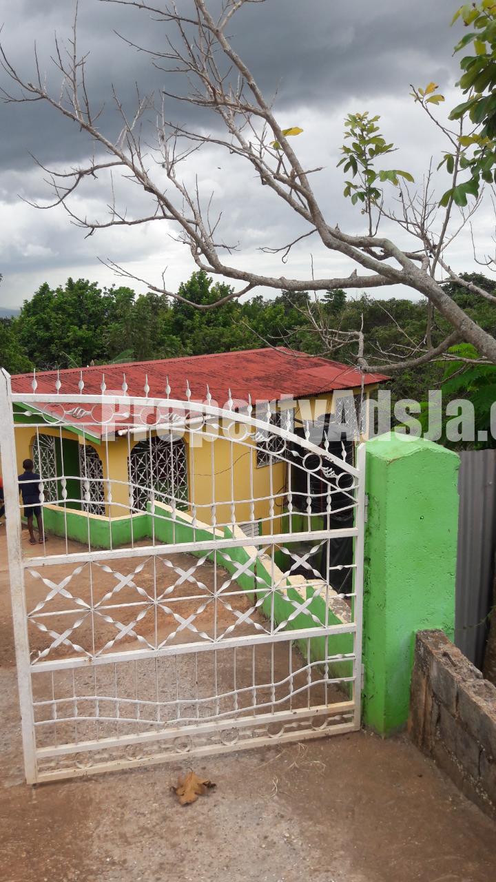 House For Sale in Mocho, Clarendon Jamaica