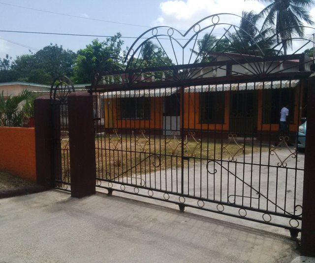 Apartment For Rent in Oliver Place May Pen, Clarendon Jamaica