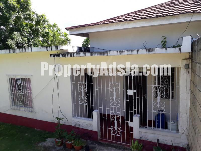 House For Sale in IRWIN, St. James Jamaica