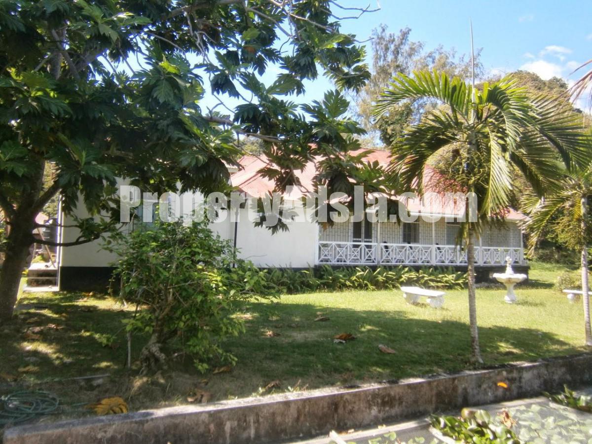 House For Sale in Duncans, Trelawny Jamaica