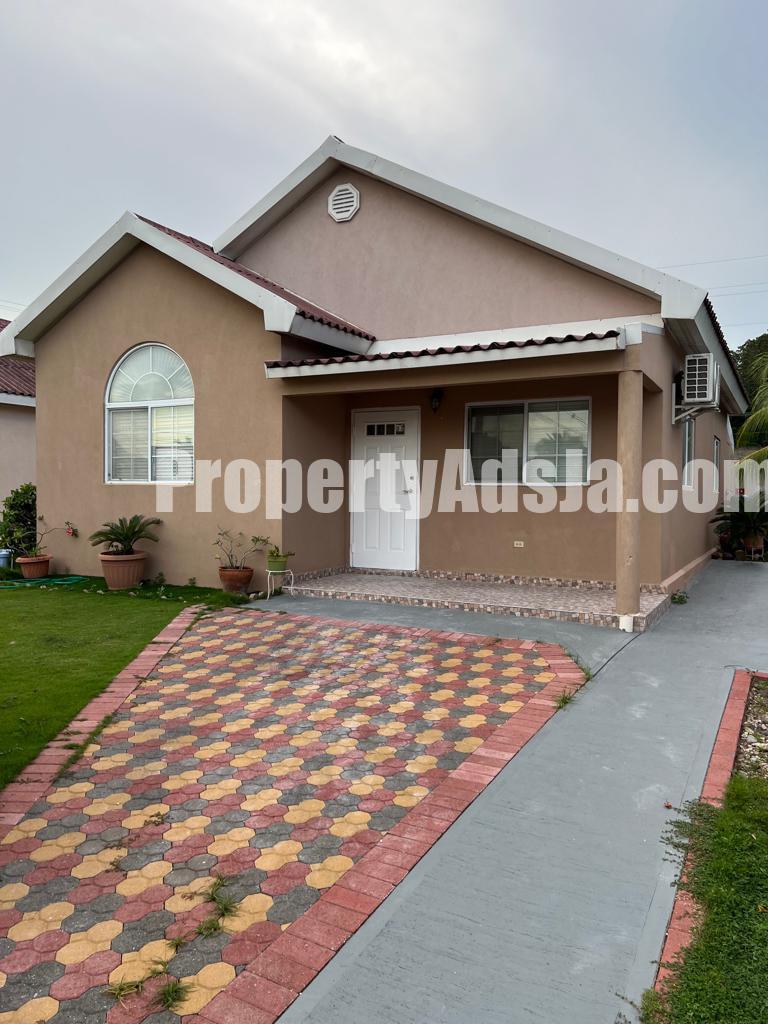 House For Rent in Caymanas Estate, St. Catherine Jamaica