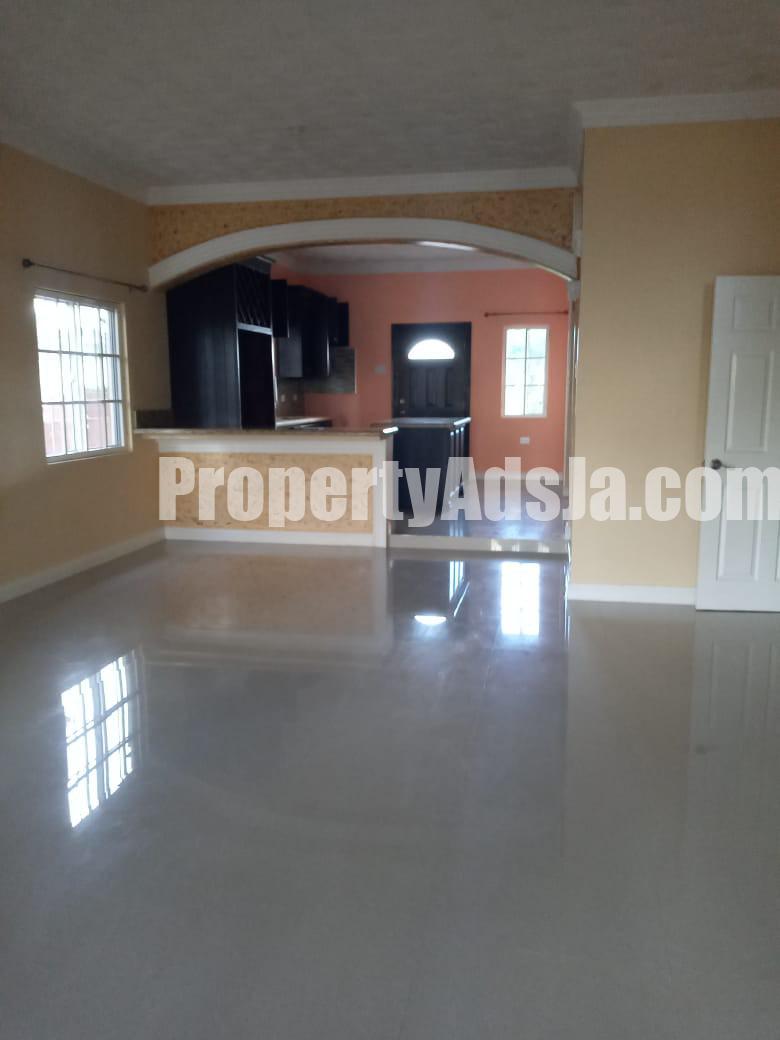 Townhouse For Sale in Newark Estate, Manchester Jamaica