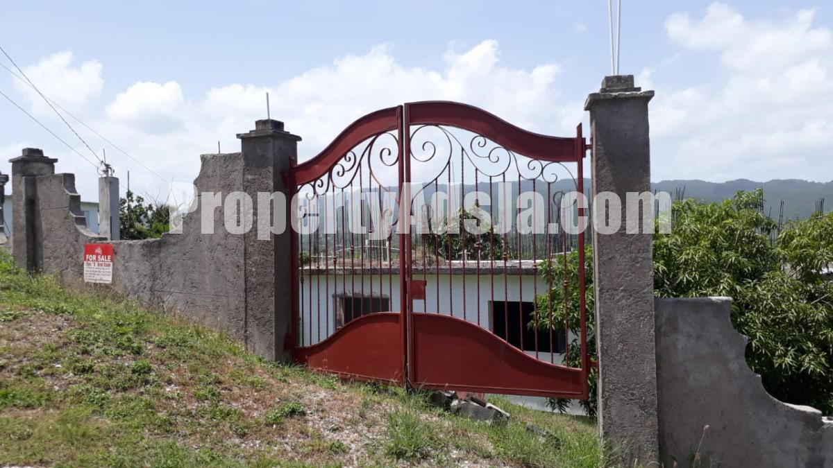 House For Sale in WESTGATE HILLS, St. James Jamaica