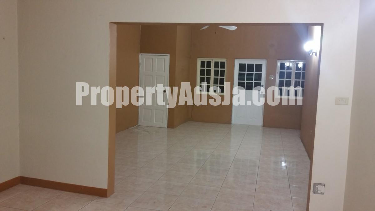 House For Rent in Washington Garden Kingston 20, Kingston / St. Andrew