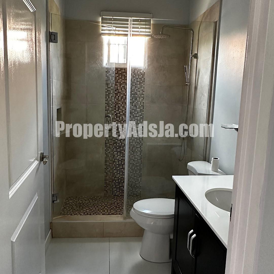 House For Rent in Caymanas Country Club Phase 1, St. Catherine Jamaica