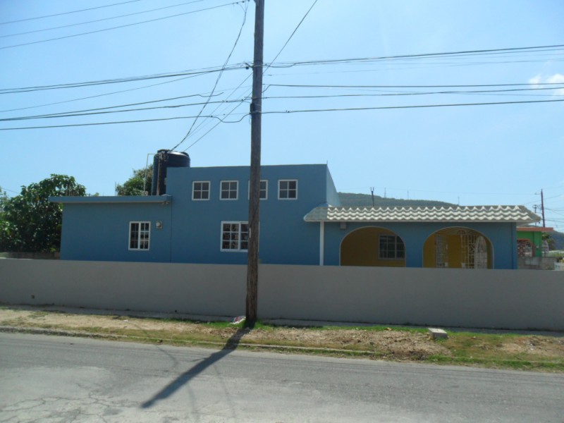 House For Sale in Bridgeport, St. Catherine Jamaica