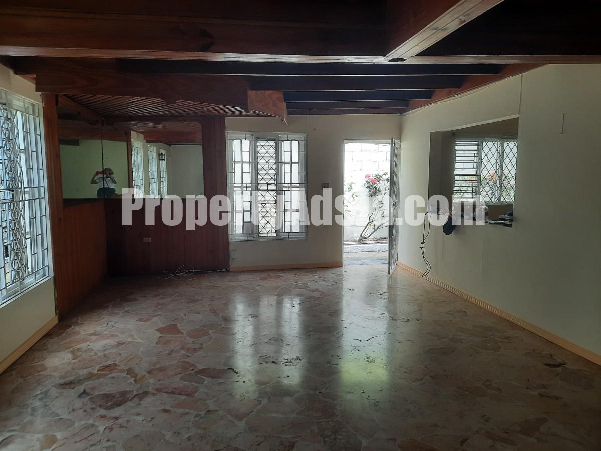 House For Rent in Off Shortwood Road, Kingston / St. Andrew Jamaica