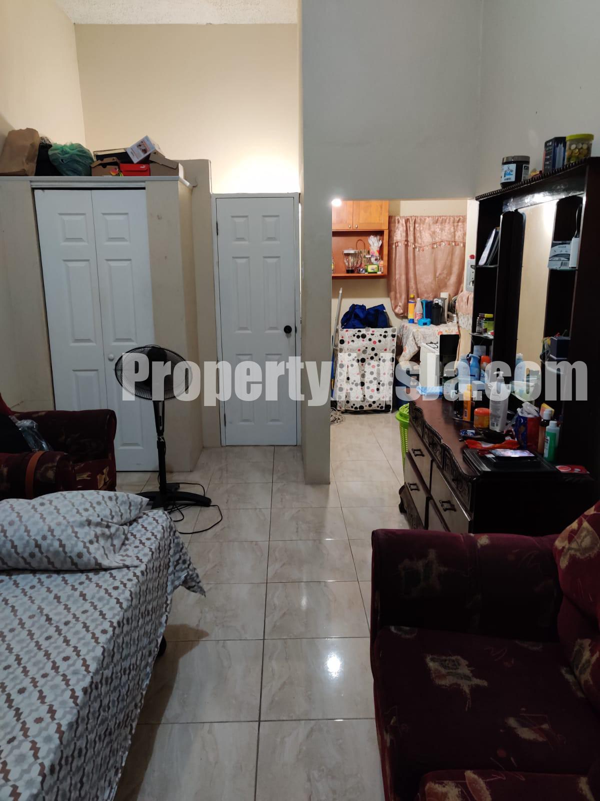 Apartment For Rent in Mona Kgn 6, Kingston / St. Andrew Jamaica