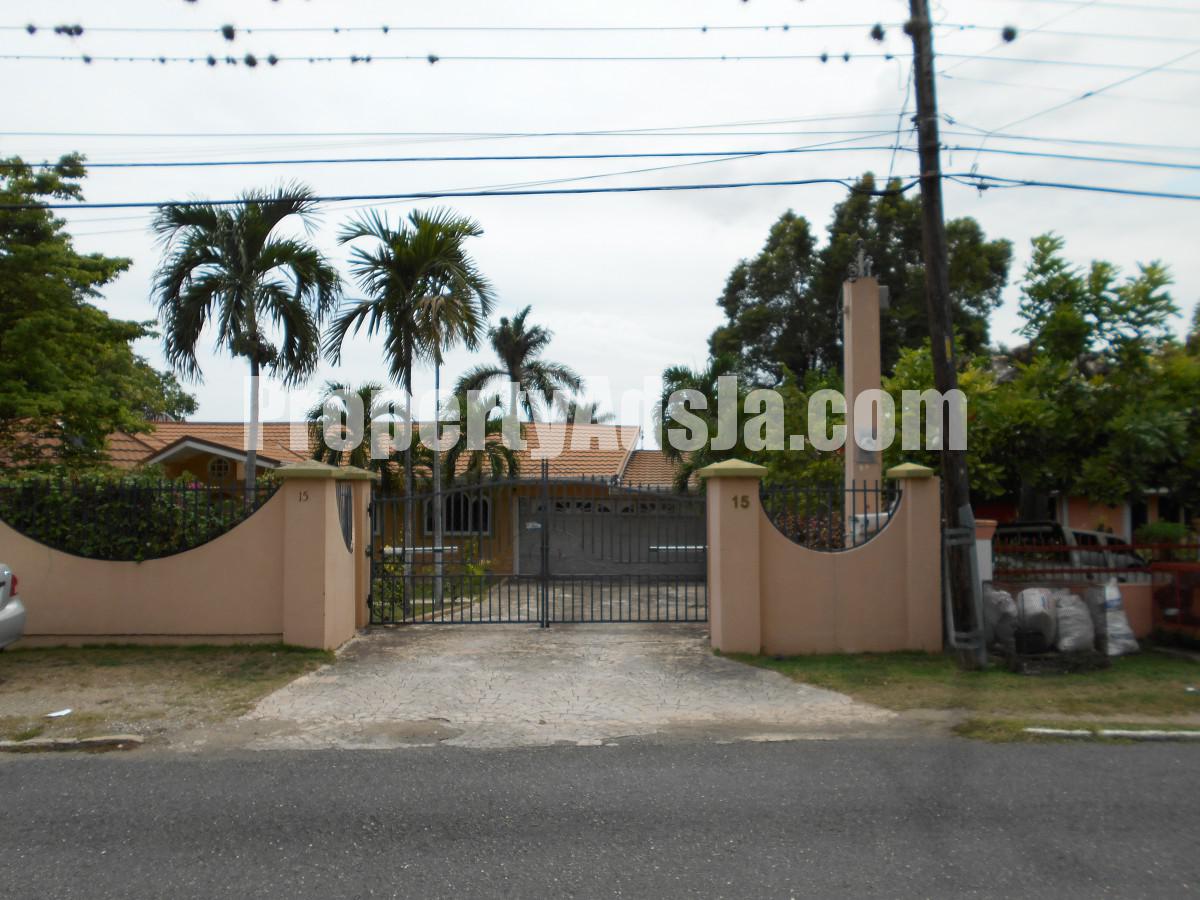 House For Sale in Cherry Gardens, Kingston / St. Andrew Jamaica