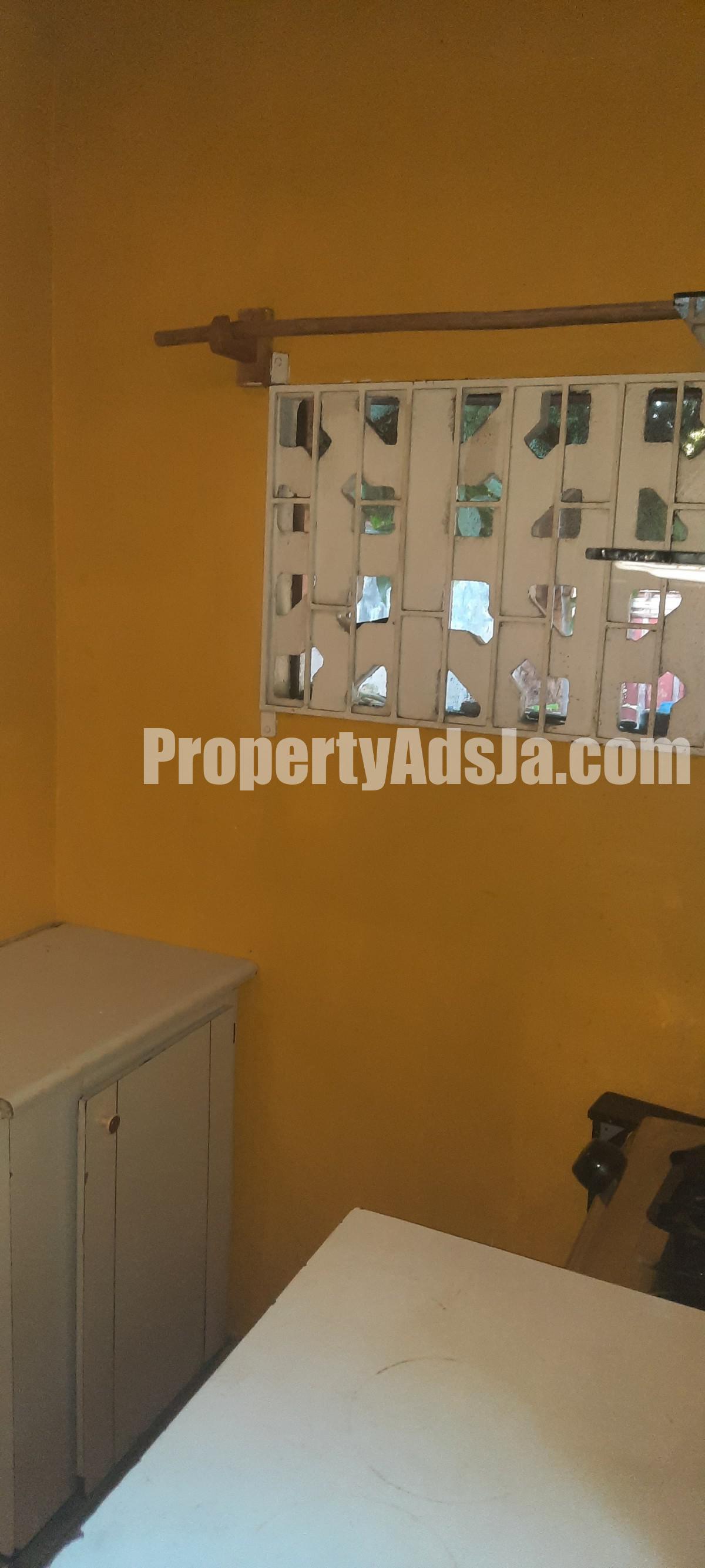 House For Rent in Meadowbrook Park, Kingston / St. Andrew Jamaica