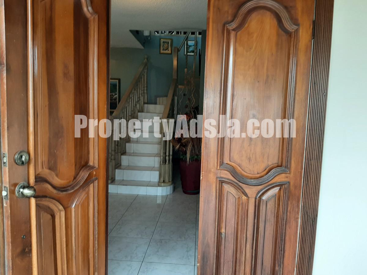 House For Sale in RedHills, Kingston / St. Andrew Jamaica