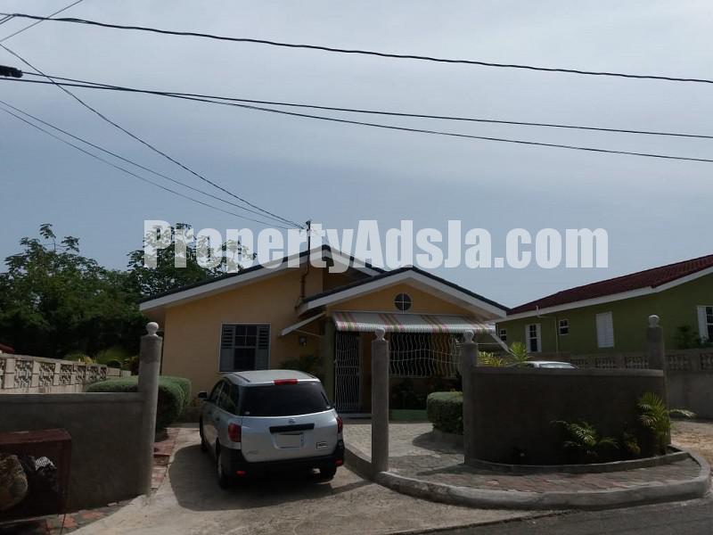 House For Sale in STONEBROOK VISTA, Trelawny Jamaica