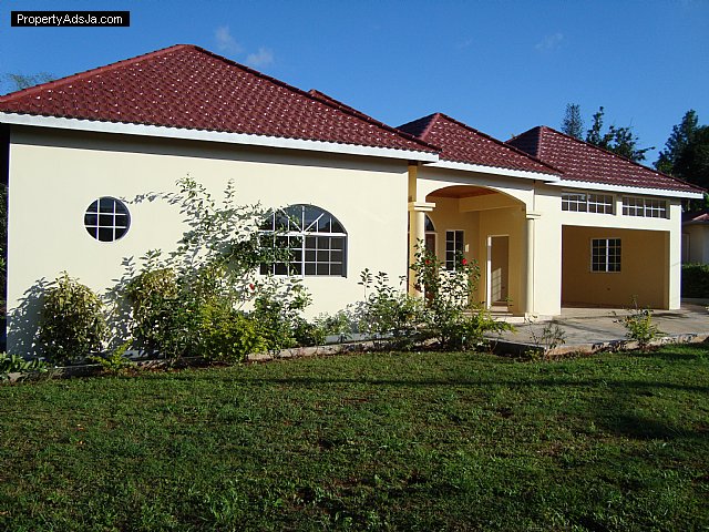 House For Sale in Mandeville, Manchester, Jamaica ...