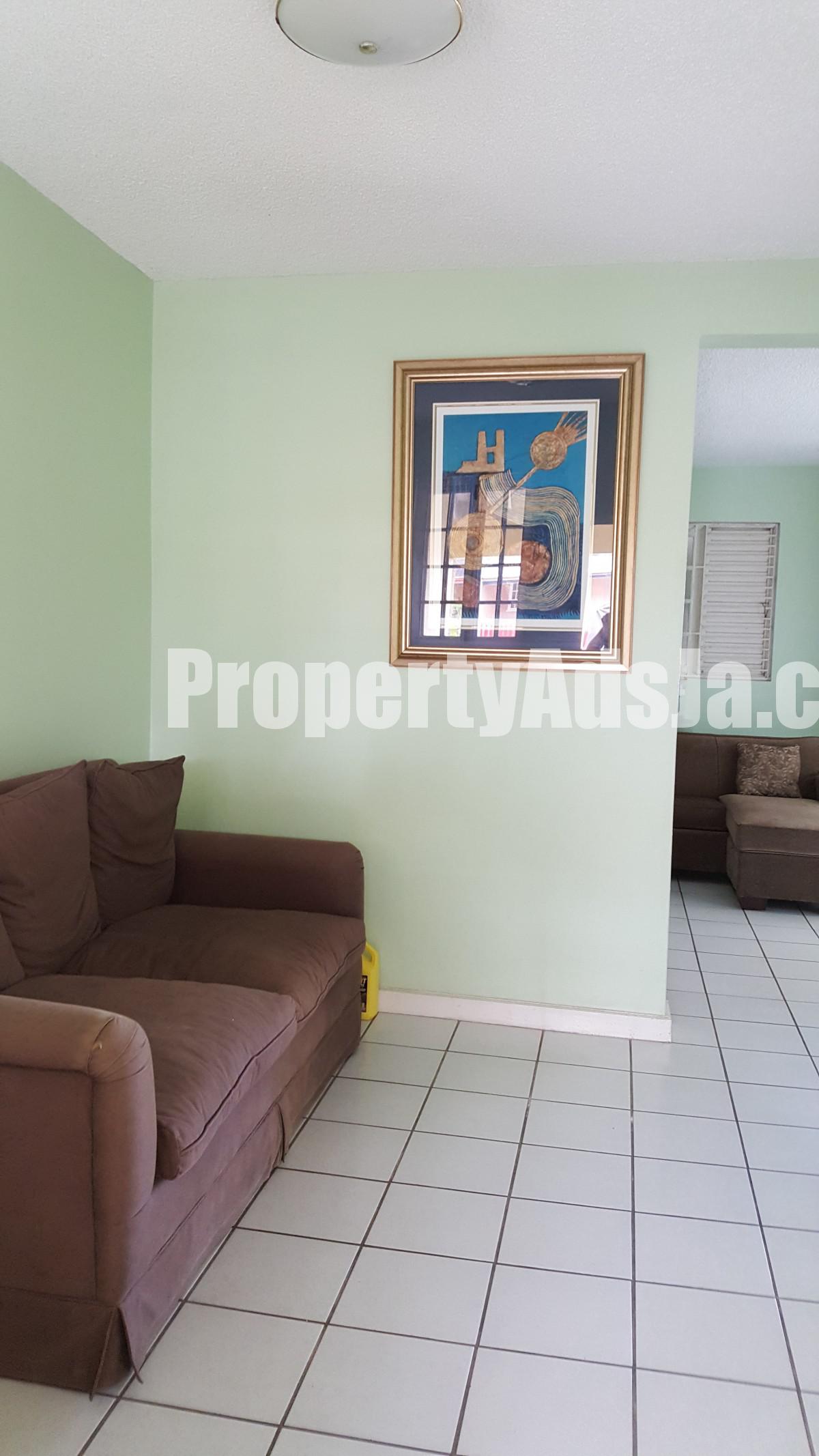 Townhouse For Sale in Sherbourne Heights Stony Hill, Kingston / St