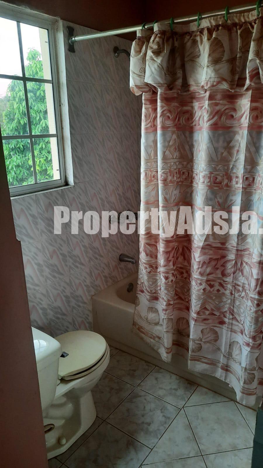 Flat For Rent in Green Acres, St. Catherine Jamaica