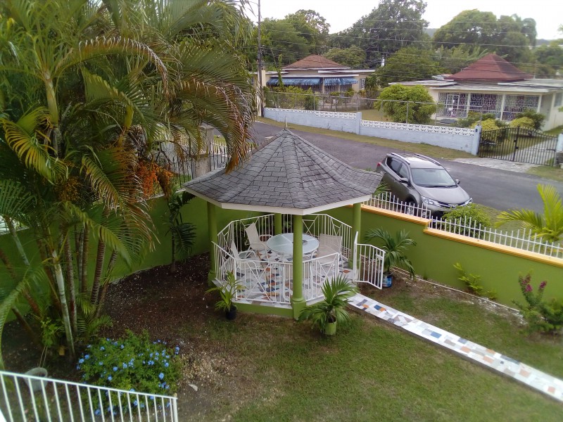 Apartment For Rent in CORAL GARDEN, St. James Jamaica