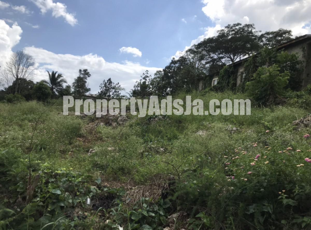 Residential lot For Sale in Ewarton, St. Catherine Jamaica