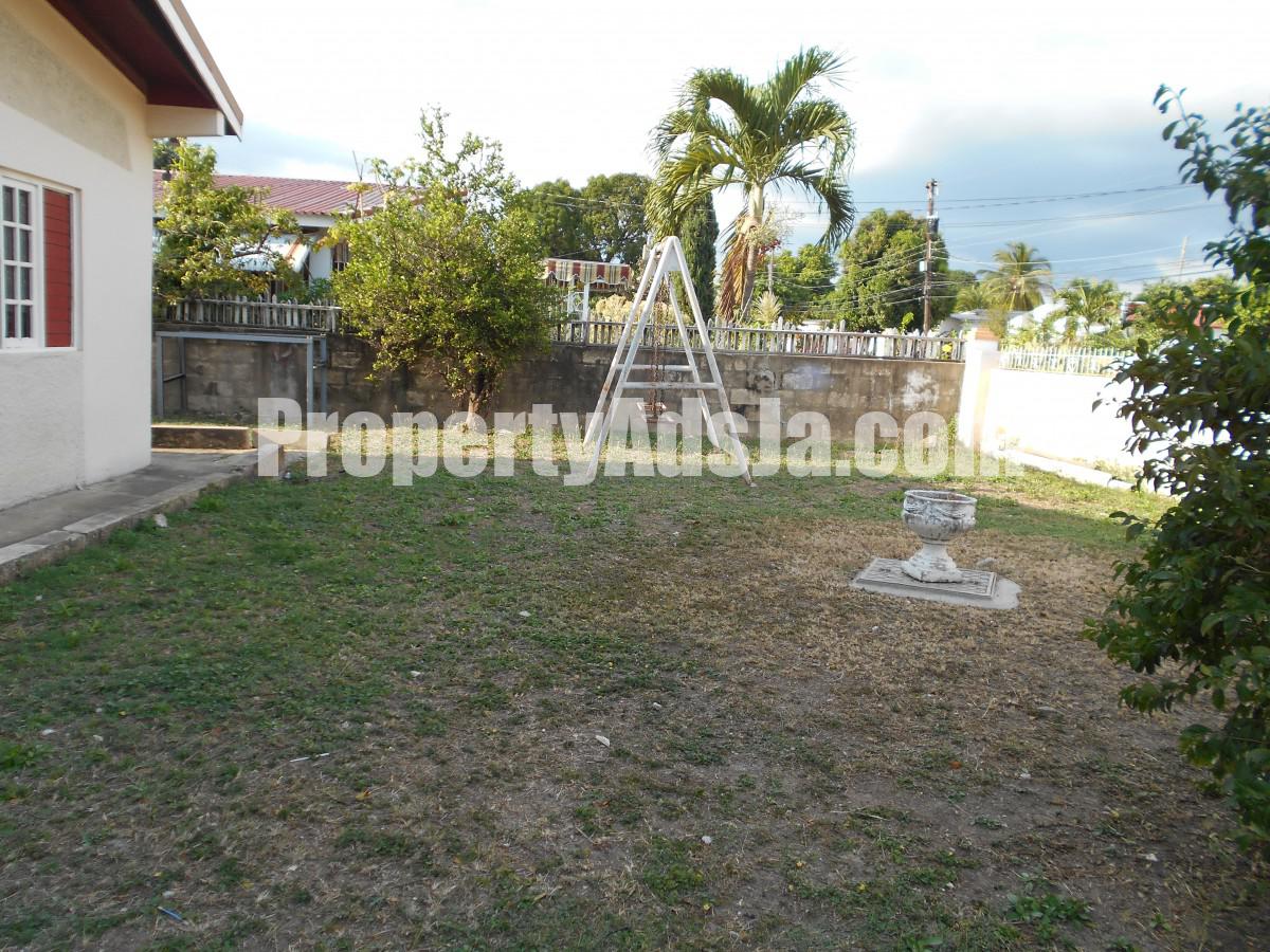 House For Sale in Hampton Green, St. Catherine Jamaica
