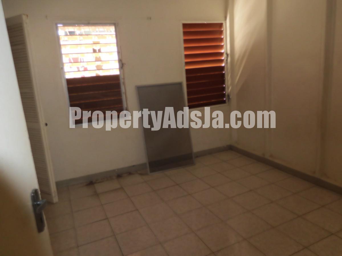 House For Sale in Hughenden, Kingston / St. Andrew Jamaica