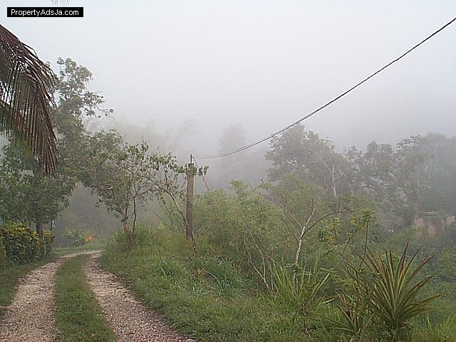 House For Sale in Glengoffe Above Rocks, St. Catherine Jamaica