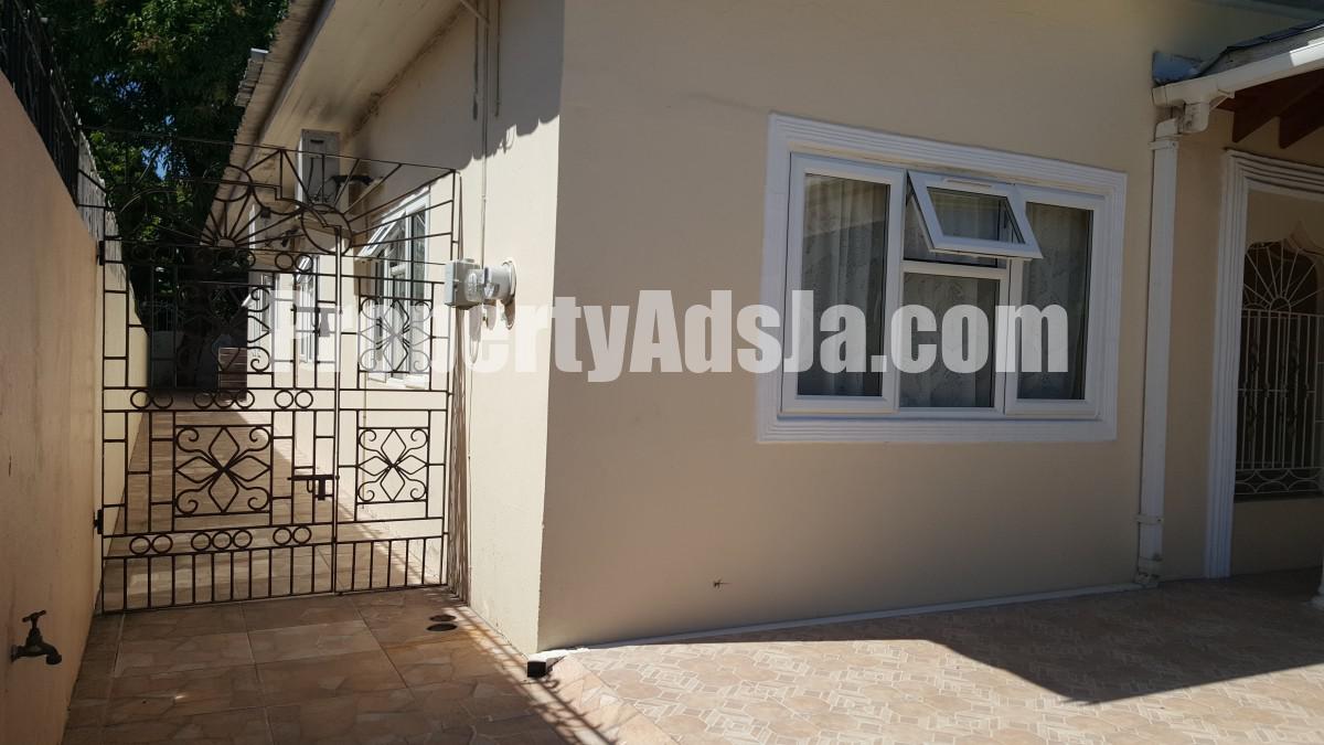 House For Rent in Three Oaks Gardens, Kingston / St. Andrew Jamaica