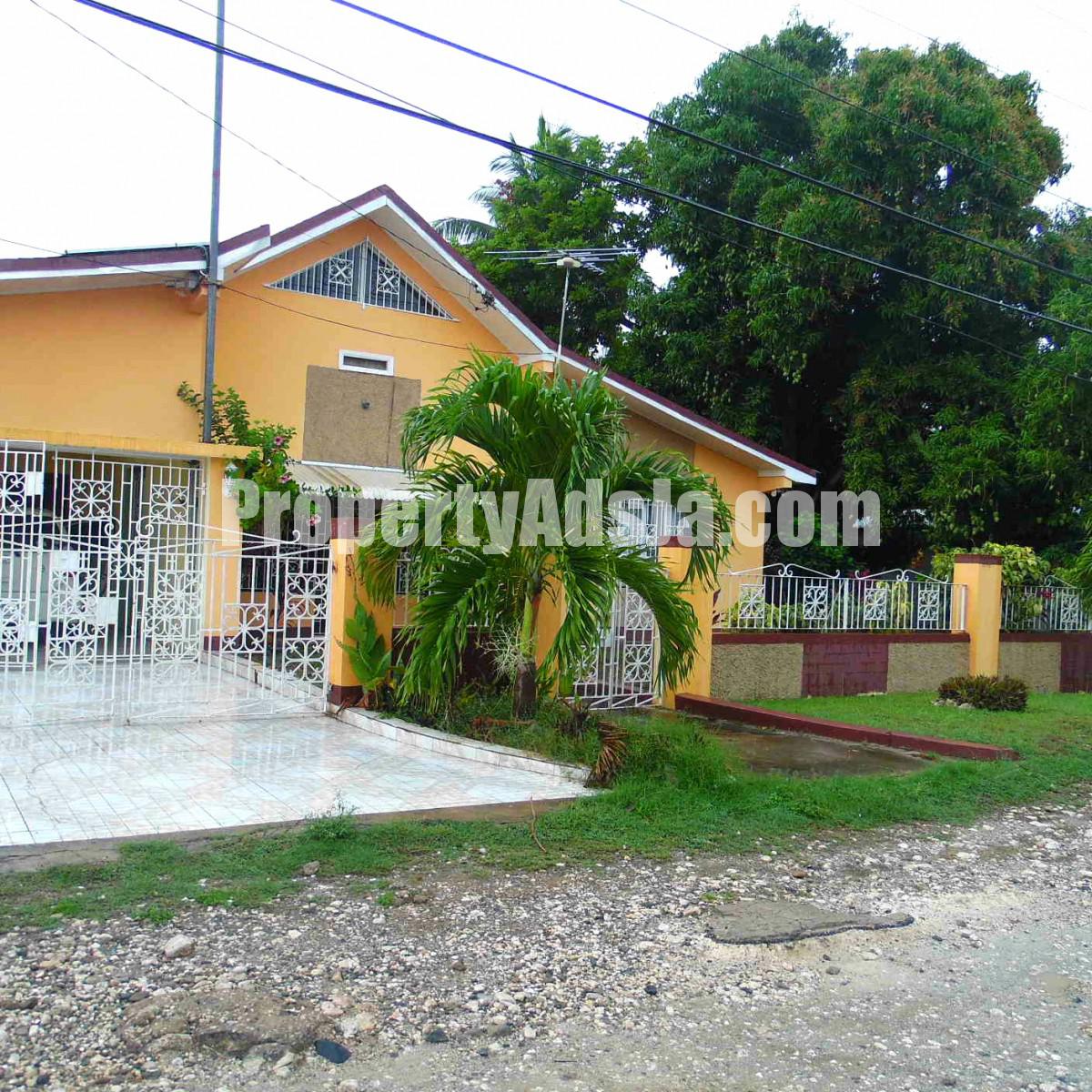 House For Sale in Spanish Town, St. Catherine Jamaica