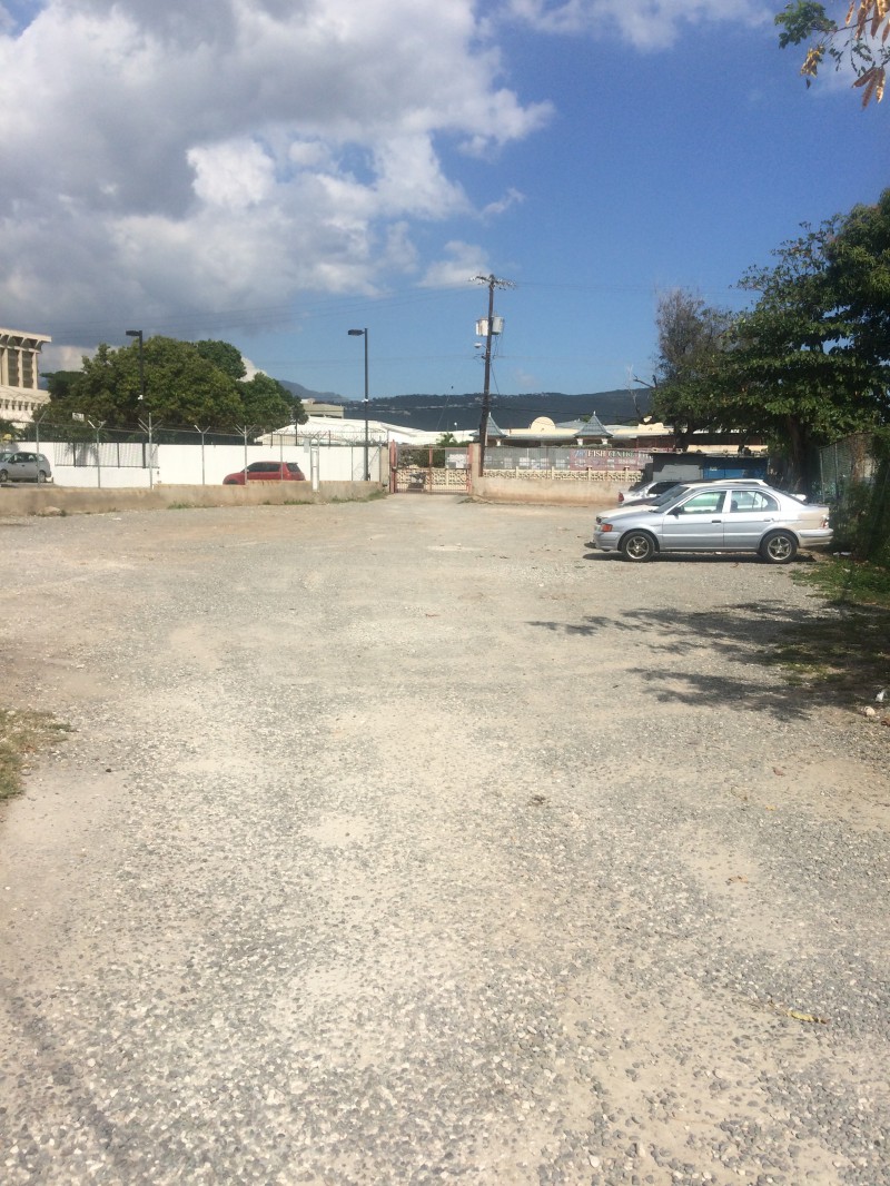 For Sale in CROSS ROADS, Kingston / St. Andrew Jamaica