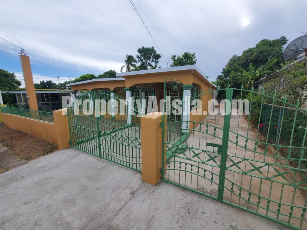 House For Sale in Ensom City, St. Catherine Jamaica