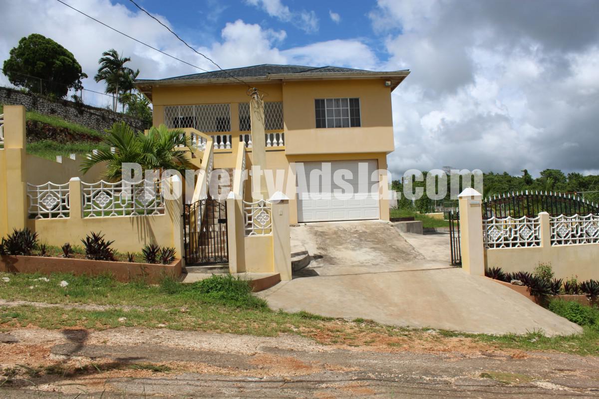 House For Sale in KnockPatrick, Manchester Jamaica