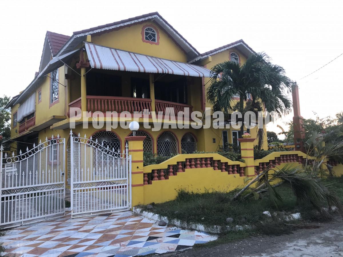 House For Sale in constant spring, St. Catherine Jamaica