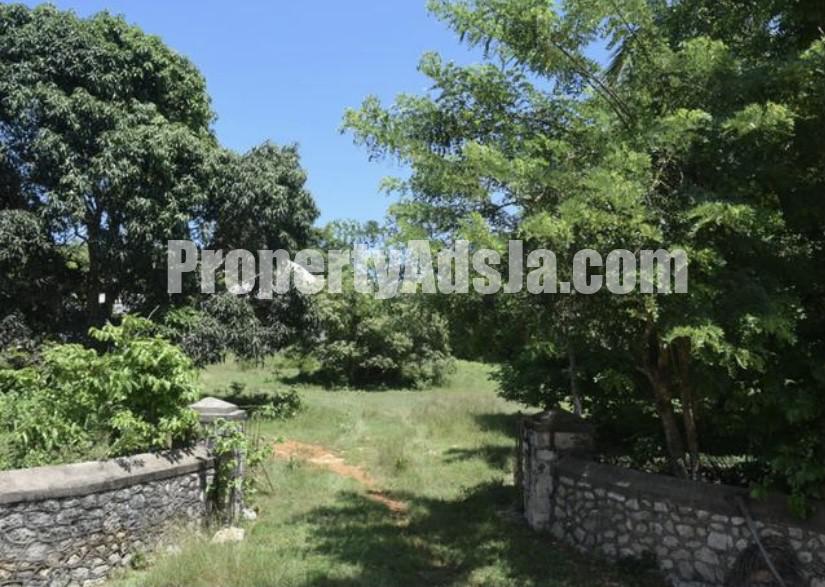 Residential lot For Sale in Duncans, Trelawny Jamaica