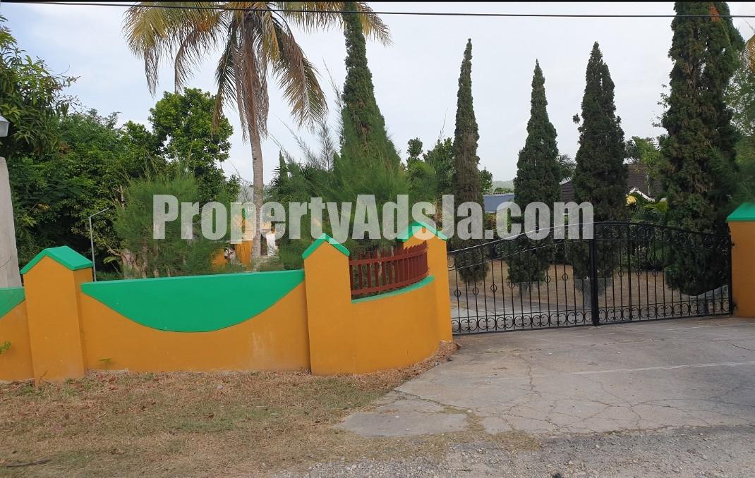 House For Sale in Ocho Rios, St. Ann Jamaica