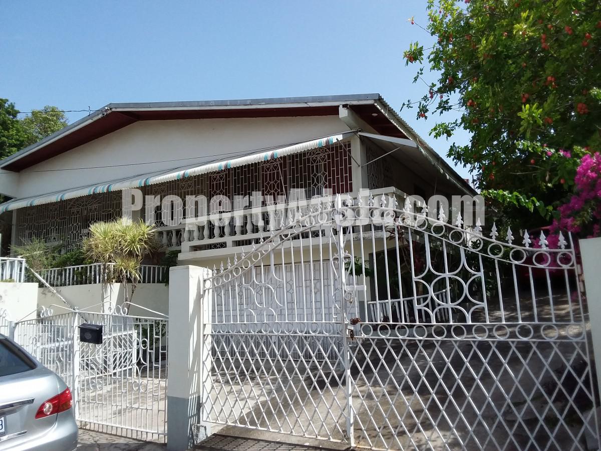 House For Sale in Inglewood, Clarendon Jamaica
