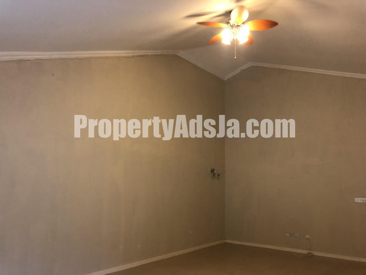 House For Sale in Cherry Gardens, Kingston / St. Andrew Jamaica