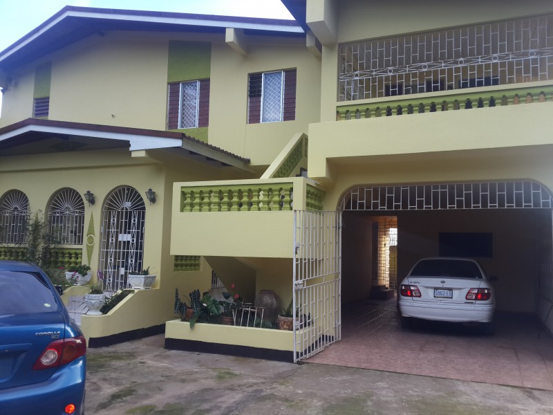 House For Sale in Coopers Hill, Kingston / St. Andrew Jamaica