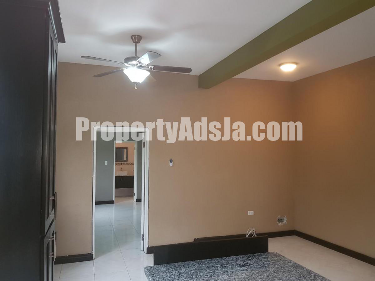 House For Sale in Hope Pastures, Kingston / St. Andrew Jamaica