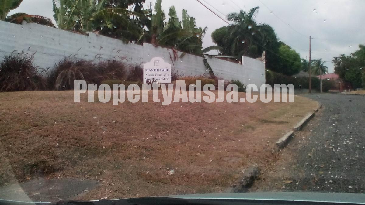 House For Sale in NORBROOK, Kingston / St. Andrew Jamaica