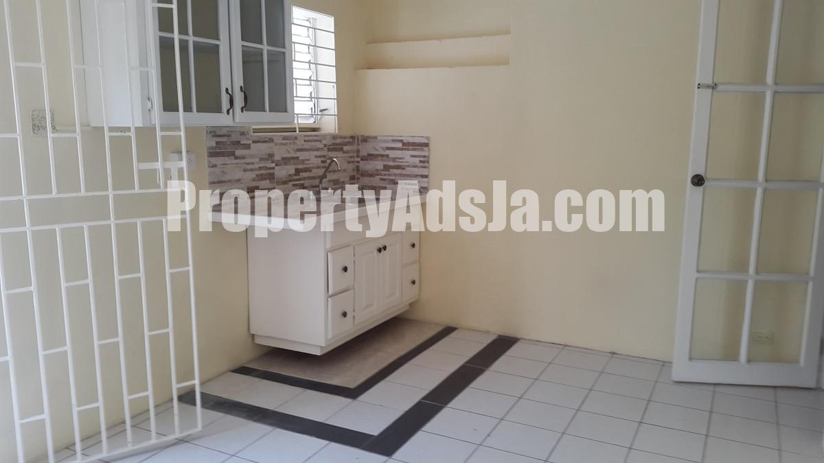 Apartment For Rent in Mona Kgn 6, Kingston / St. Andrew Jamaica