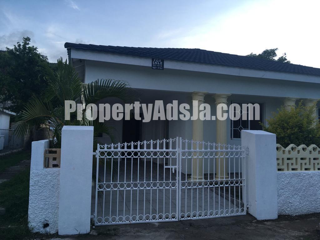 House For Sale in Bridgeport, St. Catherine Jamaica