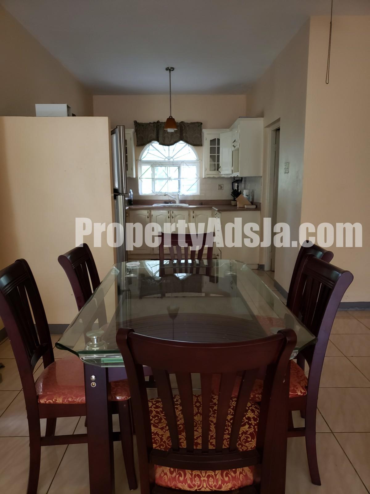 Townhouse For Rent in Mona, Kingston / St. Andrew Jamaica